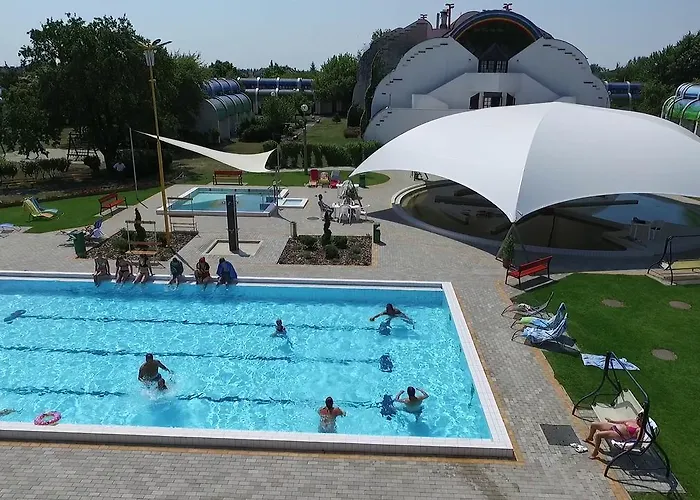 Hoforras Hotel